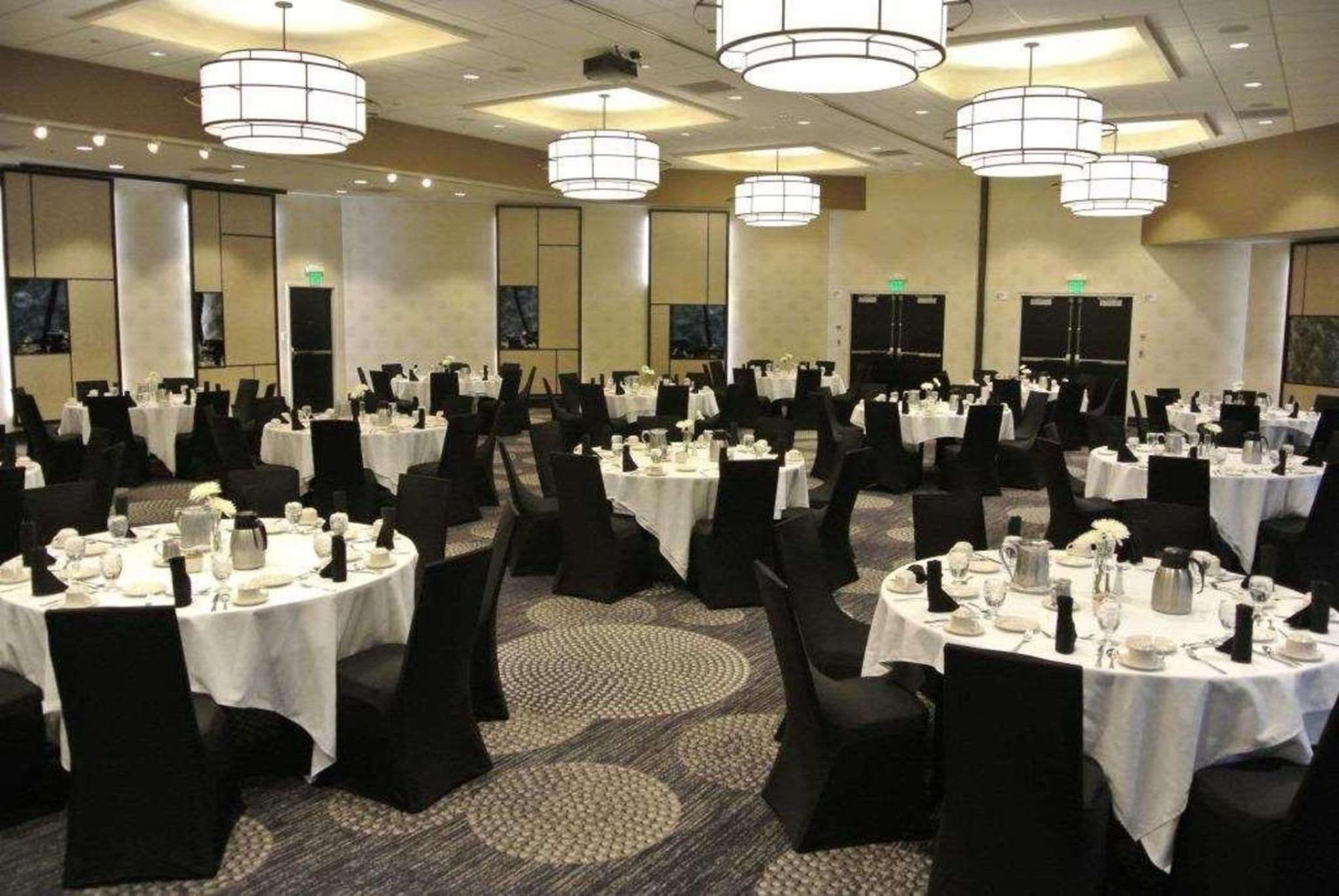 Radisson Blu Fargo Hotel Екстериор снимка